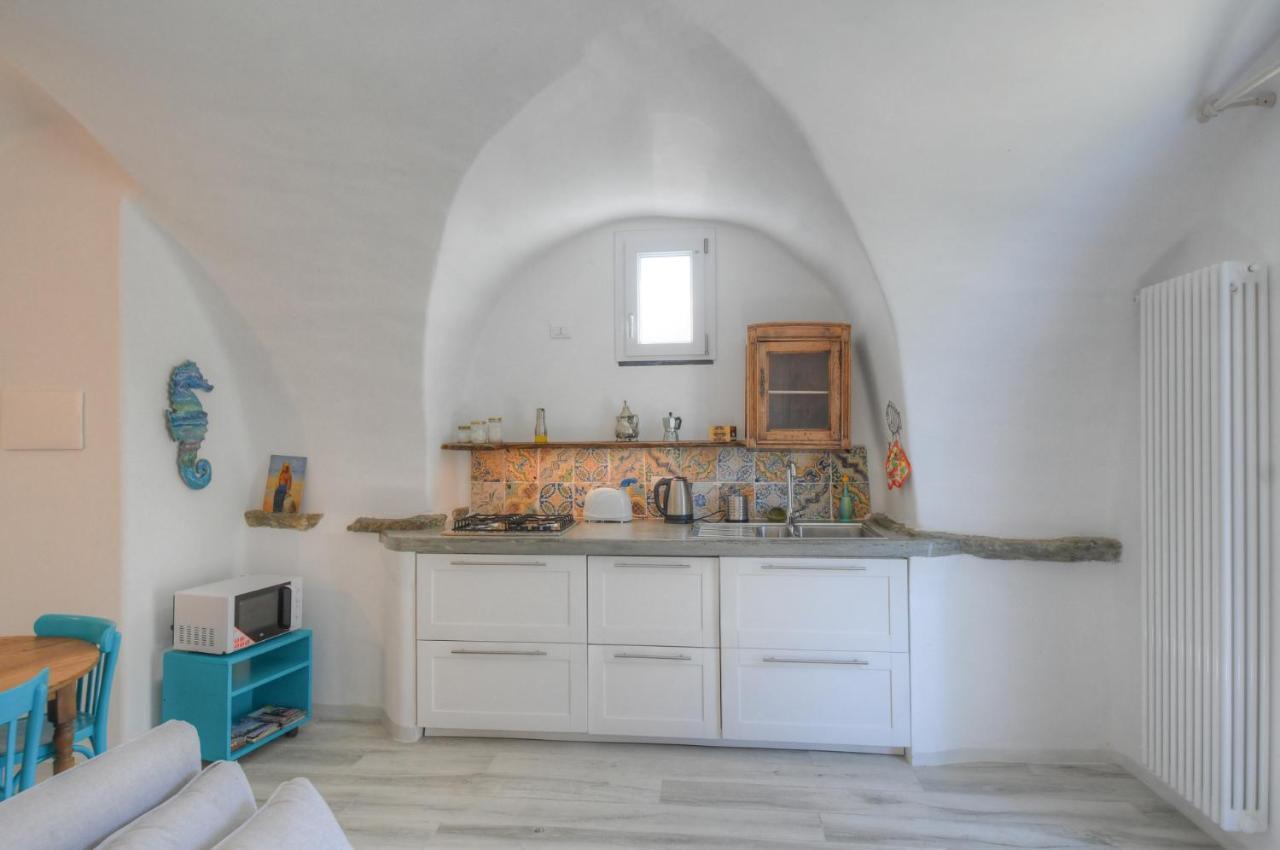 Antica Casa Del Canto Iara - Private Parking Calice Ligure 外观 照片