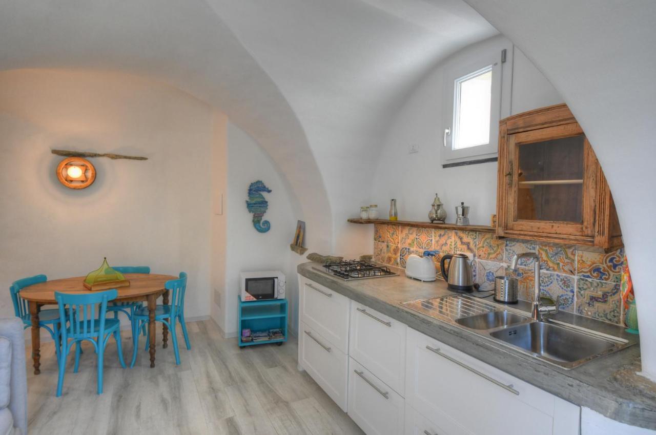 Antica Casa Del Canto Iara - Private Parking Calice Ligure 外观 照片
