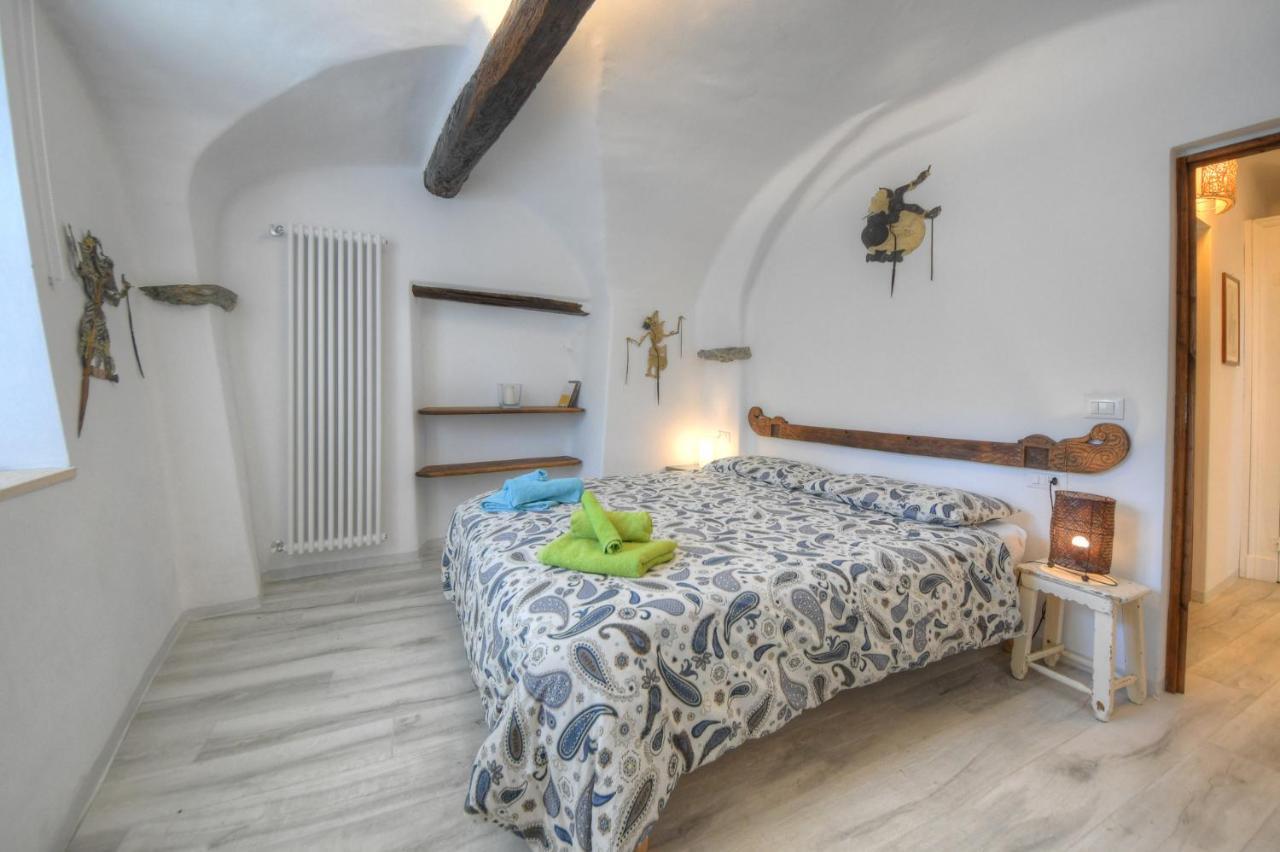Antica Casa Del Canto Iara - Private Parking Calice Ligure 外观 照片