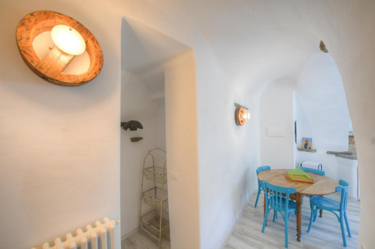 Antica Casa Del Canto Iara - Private Parking Calice Ligure 外观 照片